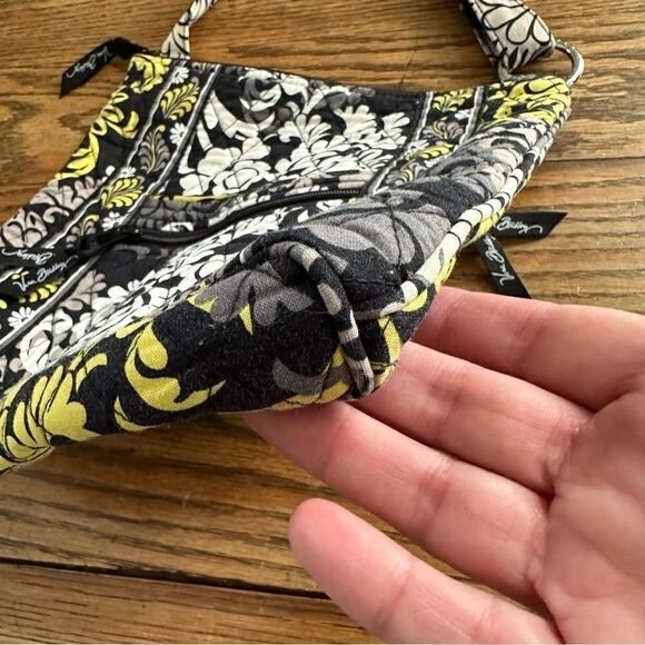 VERA BRADLEY Baroque Crossbody Purse Hipster Black Yellow - Picture 5 of 8